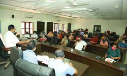 പെരിന്തല്മണ്ണയില് കൊവിഡ് ജാഗ്രത ശക്തിപ്പെടുത്താന് തീരുമാനം പെരിന്തല്മണ്ണയില് കൊവിഡ് ജാഗ്രത ശക്തിപ്പെടുത്താന് തീരുമാനം