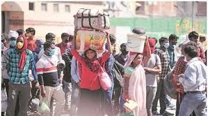 മടങ്ങിയെത്തുന്ന അന്തര് സംസ്ഥാന തൊഴിലാളികള്ക്ക് 14 ദിവസത്തെ നിര്ബന്ധിത ക്വാറന്റൈന്: മാര്ഗ നിര്ദേശങ്ങള് പുറത്തിറക്കി മടങ്ങിയെത്തുന്ന അന്തര് സംസ്ഥാന തൊഴിലാളികള്ക്ക് 14 ദിവസത്തെ നിര്ബന്ധിത ക്വാറന്റൈന്: മാര്ഗ നിര്ദേശങ്ങള് പുറത്തിറക്കി