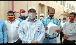 ഇഖാമയും ശമ്പളവുമില്ലാതെ മുപ്പതോളം തൊഴിലാളികള് ദുരിതത്തില്: സോഷ്യല് ഫോറം ഇടപെട്ട് അധികൃതര്ക്ക് പരാതി നല്കി ഇഖാമയും ശമ്പളവുമില്ലാതെ മുപ്പതോളം തൊഴിലാളികള് ദുരിതത്തില്: സോഷ്യല് ഫോറം ഇടപെട്ട് അധികൃതര്ക്ക് പരാതി നല്കി