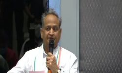 രാജസ്ഥാന്‍ പ്രതിസന്ധി: മുഖ്യമന്ത്രിയുടെ വസതിയില്‍ കാബിനറ്റ് യോഗം