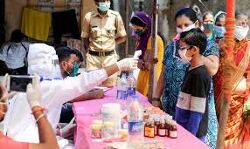 മഹാരാഷ്ട്രയില് 24 മണിക്കൂറിനിടെ 9,211 പേര്ക്ക് കൊവിഡ്: 289 മരണം; ലോക്ക് ഡൗണ് ആഗസ്ത് 31 വരെ നീട്ടി മഹാരാഷ്ട്രയില് 24 മണിക്കൂറിനിടെ 9,211 പേര്ക്ക് കൊവിഡ്: 289 മരണം; ലോക്ക് ഡൗണ് ആഗസ്ത് 31 വരെ നീട്ടി