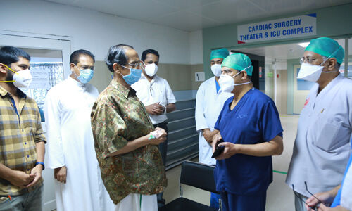 എല്ലാവര്ക്കും നന്ദി; അനുജിത്തിന്റെ തുടിക്കുന്ന ഹൃദയവുമായി സണ്ണി ആശുപത്രിയുടെ പടിയിറങ്ങി എല്ലാവര്ക്കും നന്ദി; അനുജിത്തിന്റെ തുടിക്കുന്ന ഹൃദയവുമായി സണ്ണി ആശുപത്രിയുടെ പടിയിറങ്ങി