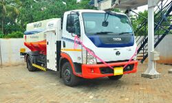 ഐഒസിയുടെ മലപ്പുറം ജില്ലയിലെ  ആദ്യത്തെ സഞ്ചരിക്കുന്ന പെട്രോള്‍ പമ്പ് പുത്തനത്താണിയില്‍