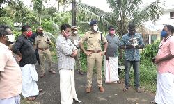 കൊവിഡ്: കാട്ടിക്കരക്കുന്നില് ഡ്രോണ് നിരീക്ഷണം നടത്തി കൊവിഡ്: കാട്ടിക്കരക്കുന്നില് ഡ്രോണ് നിരീക്ഷണം നടത്തി