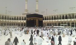 ഉംറ തീര്‍ഥാടനം പുനരാരംഭിക്കാന്‍ ഒരുങ്ങി സൗദി