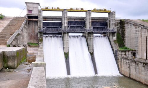 കാരാപ്പുഴ റിസര്‍വ്വോയറിന്റെ സ്പില്‍വേ ഷട്ടറുകള്‍ ഉയര്‍ത്താന്‍ അനുമതി നല്‍കി വയനാട് ജില്ലാ കലക്ടര്‍