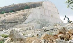 വയനാട്ടില് ക്വാറികളുടെ പ്രവര്ത്തനം നിരോധിച്ചു വയനാട്ടില് ക്വാറികളുടെ പ്രവര്ത്തനം നിരോധിച്ചു