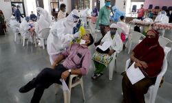 ബംഗാളില് കൊവിഡ് രോഗികളുടെ പ്രതിദിന കണക്കില് റെക്കോര്ഡ് വര്ധന ബംഗാളില് കൊവിഡ് രോഗികളുടെ പ്രതിദിന കണക്കില് റെക്കോര്ഡ് വര്ധന