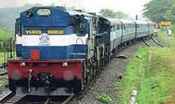 കൊങ്കൺ പാതയിൽ മഴയും മണ്ണിടിച്ചിലും; നാല് ട്രെയിനുകൾ റദ്ദാക്കി