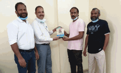 യാത്രയയപ്പ് നല്‍കി