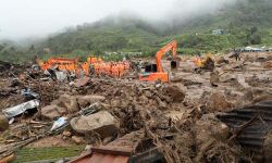 പെട്ടിമുടി ദുരന്തം: മൂന്നാംദിവസത്തെ തിരച്ചില്‍ തുടങ്ങി; സഹായത്തിന് പോലിസ് ഡോഗ് സ്‌ക്വാഡും