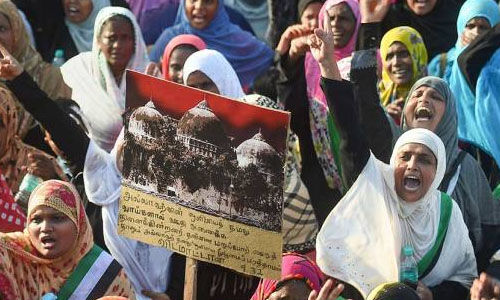 ബാബറി മസ്ജിദ് വിധിയ്‌ക്കെതിരേ  പ്രതിഷേധിച്ച രണ്ട് സ്ത്രീകള്‍ക്കെതിരേ രാജ്യദ്രോഹകുറ്റം കൂടി ചുമത്തി