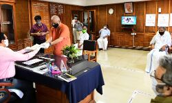 രാജ്യസഭാ ഉപതിരഞ്ഞെടുപ്പ്: എം വി ശ്രേയാംസ്കുമാർ നാമനിർദ്ദേശ പത്രിക സമർപ്പിച്ചു