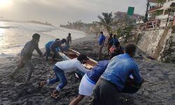 വിഴിഞ്ഞത്ത് മത്സ്യബന്ധന വള്ളം മറിഞ്ഞ് ഒരാള്‍ക്ക് പരിക്കേറ്റു