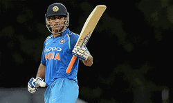 ഒരു വര്‍ഷത്തെ കാത്തിരിപ്പിന് അവസാനം; വിരമിക്കല്‍ പ്രഖ്യാപിച്ച് ധോണി