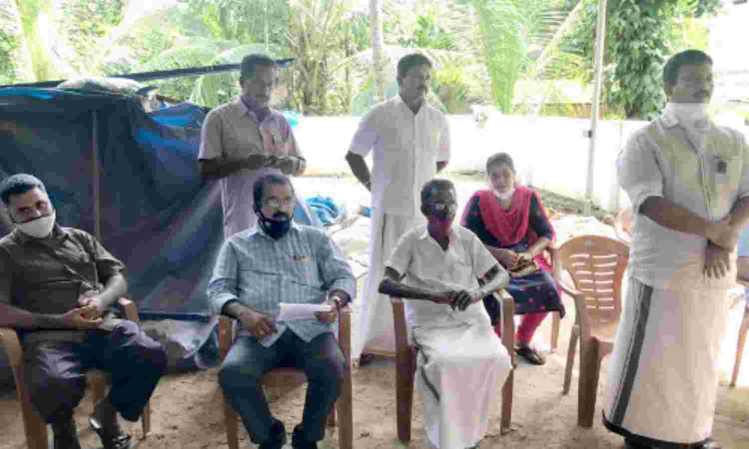 കുരുവിലശ്ശേരി സഹകരണ ബാങ്ക് ചിങ്ങം ഒന്ന് കര്ഷക ദിനമായി കൊണ്ടാടി കുരുവിലശ്ശേരി സഹകരണ ബാങ്ക് ചിങ്ങം ഒന്ന് കര്ഷക ദിനമായി കൊണ്ടാടി