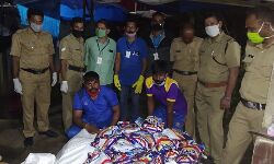 മുത്തങ്ങയില്‍ 18500 പാക്കറ്റ് ഹാന്‍സ് പിടികൂടി; രണ്ടു പേര്‍ അറസ്റ്റില്‍