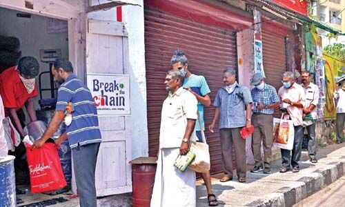 ഓണക്കാലത്ത് കടുത്ത നിയന്ത്രണങ്ങള്‍; വ്യാപാരശാലകളില്‍ തിരക്കൊഴിവാക്കണം, കൊവിഡ് ചട്ടങ്ങള്‍ പാലിക്കണം