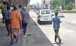 തലസ്ഥാനത്ത് ലോക്ക് ഡൗൺ പിൻവലിച്ചിട്ടും പൊതുഗതാഗതം സാധാരണ നിലയിലായില്ല
