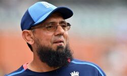 ബിസിസിഐ ധോണിയെ വേണ്ട തരത്തില് പരിഗണിച്ചില്ല: പാക് താരം ബിസിസിഐ ധോണിയെ വേണ്ട തരത്തില് പരിഗണിച്ചില്ല: പാക് താരം