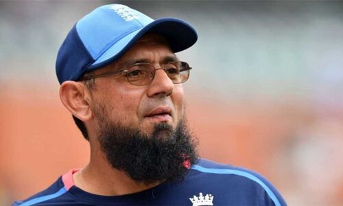 ബിസിസിഐ ധോണിയെ വേണ്ട തരത്തില് പരിഗണിച്ചില്ല: പാക് താരം ബിസിസിഐ ധോണിയെ വേണ്ട തരത്തില് പരിഗണിച്ചില്ല: പാക് താരം