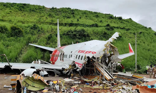 കരിപ്പൂര്‍ വിമാനദുരന്തം: 55 പേര്‍ക്ക് എയര്‍ ഇന്ത്യ ഇടക്കാല നഷ്ടപരിഹാരത്തുക കൈമാറി