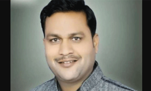 യുപിയില് മാധ്യമ പ്രവര്ത്തകനെ വെടിവെച്ച് കൊന്നു യുപിയില് മാധ്യമ പ്രവര്ത്തകനെ വെടിവെച്ച് കൊന്നു