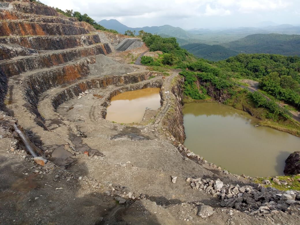 കൊടിയത്തൂരില് ഗോതമ്പ് റോഡിലെ വിനോദസഞ്ചാര മേഖയായ വൈദ്യര് മലയിലെ ക്വാറി