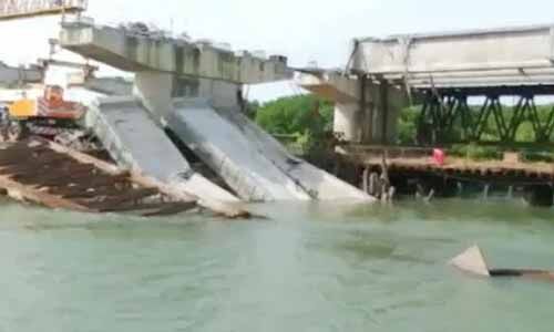 കേന്ദ്ര-ദേശീയപാത അതോറിറ്റി നിര്‍മിക്കുന്ന പാലത്തിന്റെ ബീം തകര്‍ന്ന സംഭവം; സംസ്ഥാന സര്‍ക്കാര്‍ റിപോര്‍ട്ട് തേടി