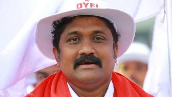 എ എ റഹീമിനെതിരായ കേസ് പിൻവലിക്കരുതെന്ന് പരാതിക്കാരിയായ ഡോ.വിജയ ലക്ഷ്മി എ എ റഹീമിനെതിരായ കേസ് പിൻവലിക്കരുതെന്ന് പരാതിക്കാരിയായ ഡോ.വിജയ ലക്ഷ്മി