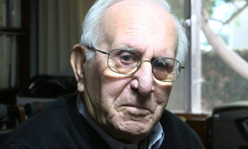 പഴ്സനല് കംപ്യൂട്ടറിന്റെ ഉപജ്ഞാതാവ് അര്നോള്ഡ് സ്പില്ബര്ഗ് അന്തരിച്ചു പഴ്സനല് കംപ്യൂട്ടറിന്റെ ഉപജ്ഞാതാവ് അര്നോള്ഡ് സ്പില്ബര്ഗ് അന്തരിച്ചു