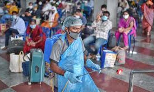 കൊവിഡ്: രാജ്യത്ത് 33 ലക്ഷം കൊവിഡ് ബാധിതര്; മരണസംഖ്യ 60,000 കടന്നു കൊവിഡ്: രാജ്യത്ത് 33 ലക്ഷം കൊവിഡ് ബാധിതര്; മരണസംഖ്യ 60,000 കടന്നു