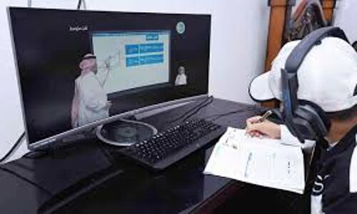 സൗദിയില് നാളെ മുതല് ഓണ്ലൈന് പഠനം തുടങ്ങുന്നു; വിദേശി അധ്യാപകര്ക്ക് സ്വന്തം നാട്ടില് നിന്ന് ക്ലാസെടുക്കാം സൗദിയില് നാളെ മുതല് ഓണ്ലൈന് പഠനം തുടങ്ങുന്നു; വിദേശി അധ്യാപകര്ക്ക് സ്വന്തം നാട്ടില് നിന്ന് ക്ലാസെടുക്കാം