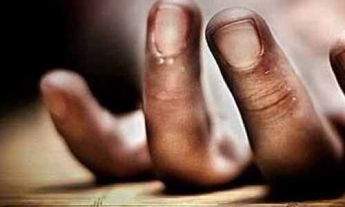 ടര്‍ഫില്‍ ഫുട്‌ബോള്‍ കളിക്കിടെ കുഴഞ്ഞു വീണ് ഇരുപത്തിയേഴുകാരന്‍ മരിച്ചു