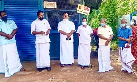 കണ്‍സ്യൂമര്‍ ഫെഡ് ജീവനക്കാര്‍ പണിമുടക്കി