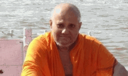 എടനീര്‍ മഠാധിപതി സ്വാമി കേശവാനന്ദ ഭാരതി അന്തരിച്ചു