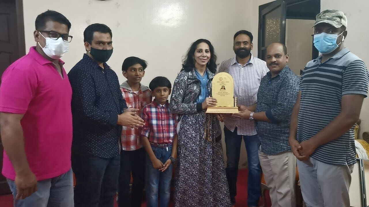 സൗദി ആരോഗ്യ മന്ത്രാലയത്തിന്റെ ബഹുമതി: മലയാളി നഴ്സിനെ ഇന്ത്യന്‍ സോഷ്യല്‍ ഫോറം അനുമോദിച്ചു