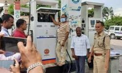 ചിപ്പ് ഉപയോഗിച്ച് പെട്രോള്‍ ഡീസല്‍ അളവില്‍ കൃത്രിമം; 33 പമ്പുകള്‍ അടച്ചുപൂട്ടി