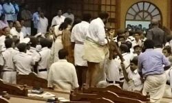 ബജറ്റ് പ്രസംഗത്തിനിടെ നിയമസഭയിലെ കൈയാങ്കളി; കേസ് പരിഗണിക്കുന്നത് 17ലേക്ക് മാറ്റി