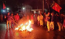 മന്ത്രി കെ ടി ജലീലിന്‍റെ രാജി ആവശ്യപ്പെട്ട് സംസ്ഥാന വ്യാപക പ്രതിഷേധം