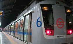 ഡല്‍ഹി മെട്രോ എല്ലാ കൊവിഡ് നിയന്ത്രണങ്ങളും പിന്‍വലിക്കുന്നു