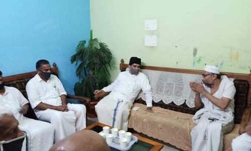 സയ്യിദ് മുഹമ്മദ് സ്വലാഹുദ്ദീന്റെ വീട് പാണക്കാട് സയ്യിദ് ബഷീറലി ശിഹാബ് തങ്ങള്‍ സന്ദര്‍ശിച്ചു