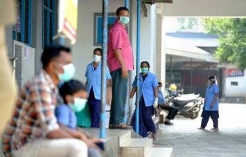 ഓണത്തിന് ശേഷം കൊവിഡ് വ്യാപനം രൂക്ഷമായതായി ആരോഗ്യവകുപ്പ് ഓണത്തിന് ശേഷം കൊവിഡ് വ്യാപനം രൂക്ഷമായതായി ആരോഗ്യവകുപ്പ്