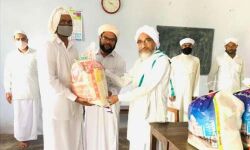 മലപ്പുറത്ത് ഉസ്താദുമാര്‍ക്കുള്ള ഭക്ഷ്യക്കിറ്റ് വിതരണം നവ്യാനുഭവമായി