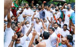 എറണാകുളത്ത് യൂത്ത് കോണ്ഗ്രസ് കമ്മീഷണര് ഓഫിസ് മാര്ച്ചില് സംഘര്ഷം എറണാകുളത്ത് യൂത്ത് കോണ്ഗ്രസ് കമ്മീഷണര് ഓഫിസ് മാര്ച്ചില് സംഘര്ഷം