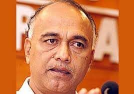 സസ്പെന്ഷന് കൊണ്ട് തങ്ങളെ നിശബ്ദരാക്കാനാവില്ല; പ്രതികരണവുമായി എളമരം കരീം സസ്പെന്ഷന് കൊണ്ട് തങ്ങളെ നിശബ്ദരാക്കാനാവില്ല; പ്രതികരണവുമായി എളമരം കരീം