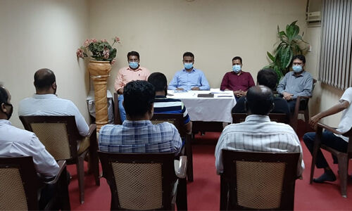 അന്തര്സംസ്ഥാന തൊഴിലാളികളുടെ അറസ്റ്റ്: സ്വര്ണകള്ളക്കടത്ത് കേസില് വി മുരളീധരനെതിരെയുള്ള ആരോപണം മറച്ചുപിടിക്കാനെന്ന് ഇന്ത്യന് സോഷ്യല് ഫോറം റിയാദ് അന്തര്സംസ്ഥാന തൊഴിലാളികളുടെ അറസ്റ്റ്: സ്വര്ണകള്ളക്കടത്ത് കേസില് വി മുരളീധരനെതിരെയുള്ള ആരോപണം മറച്ചുപിടിക്കാനെന്ന് ഇന്ത്യന് സോഷ്യല് ഫോറം റിയാദ്