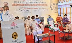 ചട്ടമ്പി സ്വാമിക്ക് ഉചിതമായ സ്‌മാരകം നിർമിക്കും: മുഖ്യമന്ത്രി