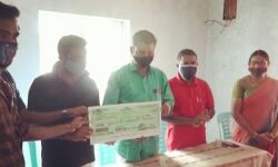 മുഖ്യമന്ത്രിയുടെ ദുരിതാശ്വാസ നിധിയിലേക്ക് എഐവൈഎഫ് തുക കൈമാറി മുഖ്യമന്ത്രിയുടെ ദുരിതാശ്വാസ നിധിയിലേക്ക് എഐവൈഎഫ് തുക കൈമാറി