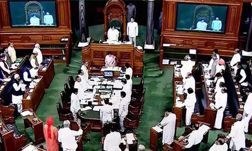 ലോക്‌സഭയില്‍ ബഹളം: സഭ രാത്രി 7 മണി വരെ പിരിഞ്ഞു